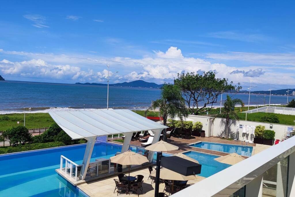 Bali Beach Home Club Rogga Beira Mar - Balneario Piçarras Eksteriør bilde